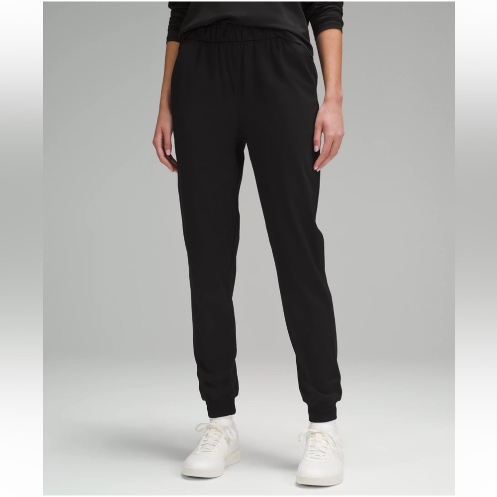 Lululemon Stretch High Rise Black Joggers Size 4